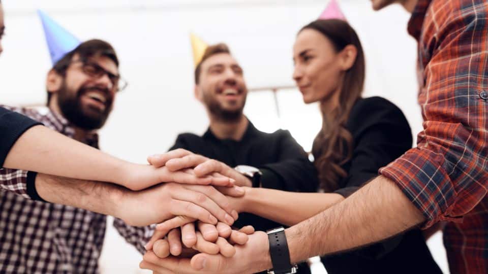 חג שמח: הראו לעובדים כמה אתם מעריכים אותם וקנו להם שי לחג